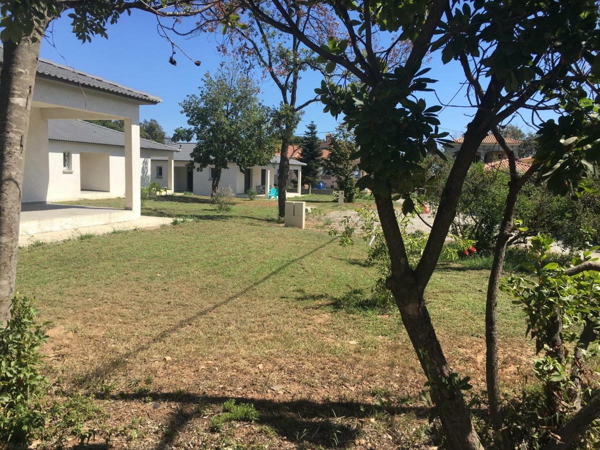 Villa E Lecce *
